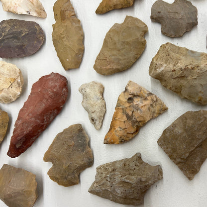 Lot of 25 Authentic Ancient Arrowheads & Artifacts - Field Grade "B" - Random Select